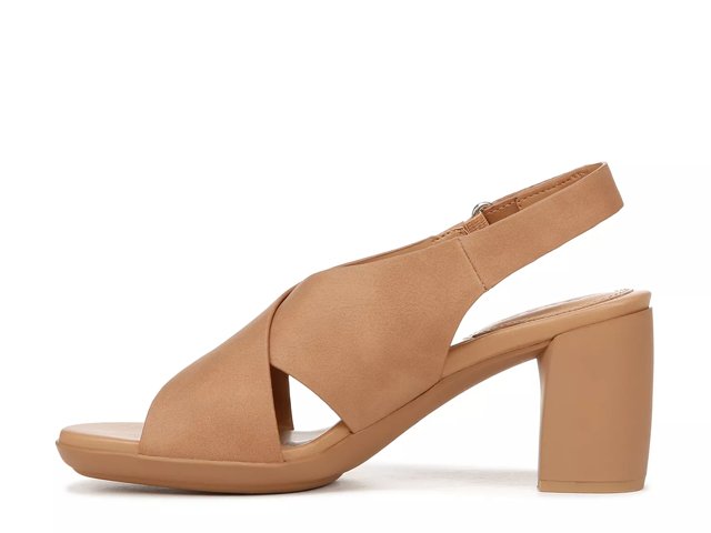Naturalizer treasure hot sale sandal