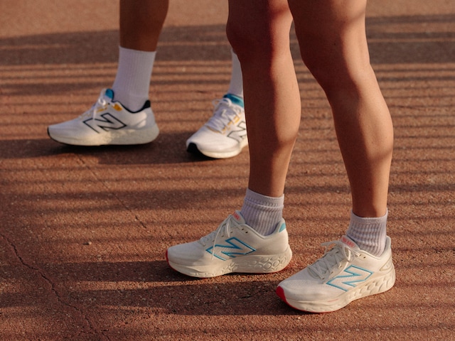 New Balance Men's Fresh Foam Sport Slip V2 Sneaker : : Clothing,  Shoes & Accessories