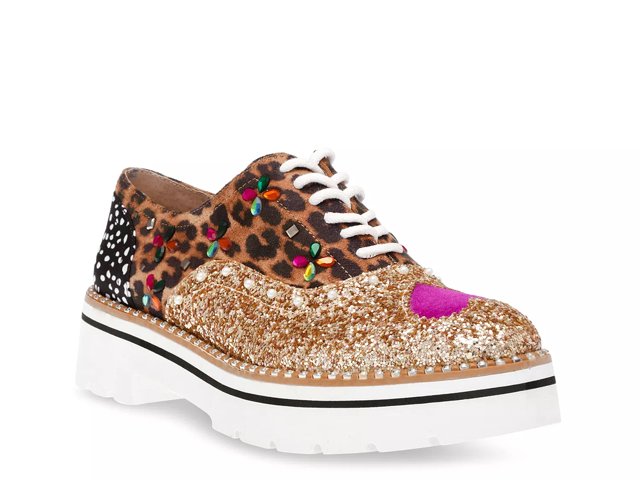Leopard shoes at dsw store