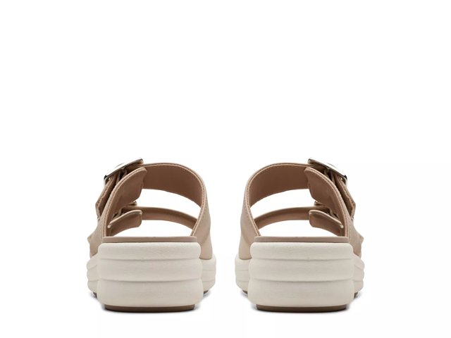 Clarks Cloudsteppers Drift Wedge Sandal