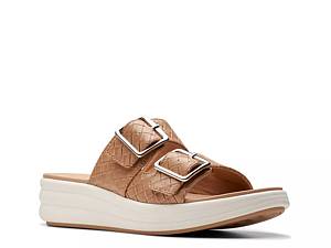 Clarks hotsell sandals dsw