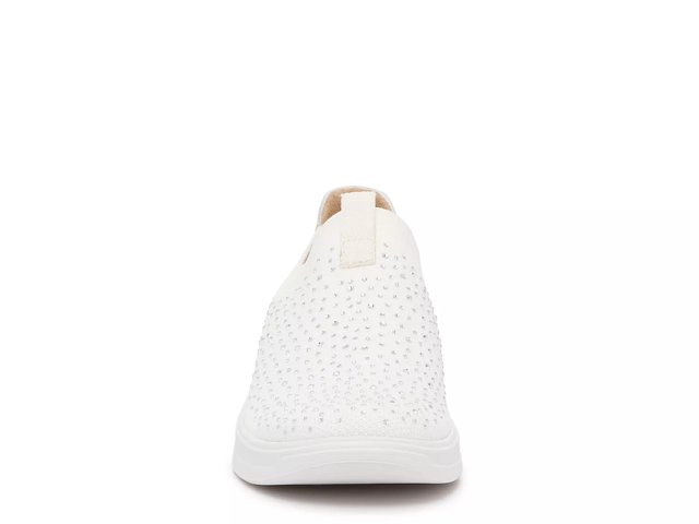 Bzees slip on on sale sneaker