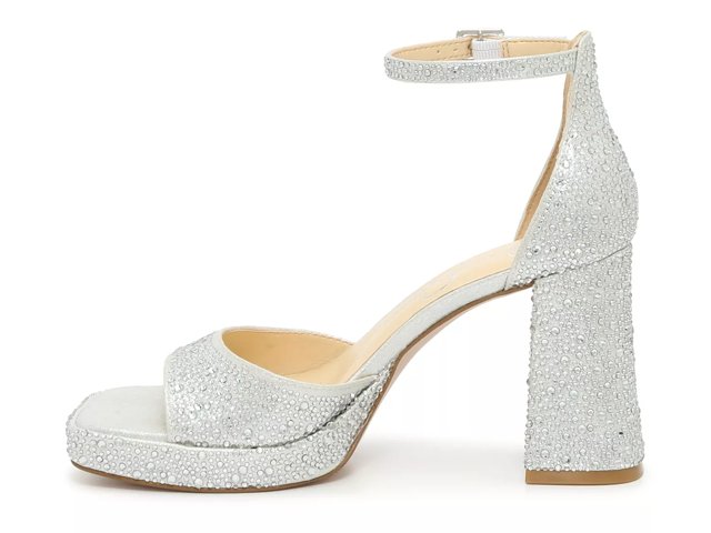 Jessica simpson klancy sandal deals