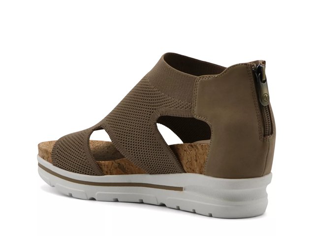 Adrienne vittadini thayer wedge sandal sales