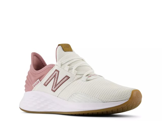 New balance fresh foam roav rose gold cheap