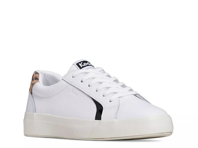 Dsw white hot sale tennis shoes