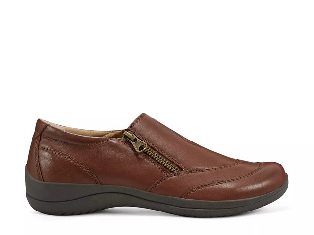 Earth shoes 2025 slip on
