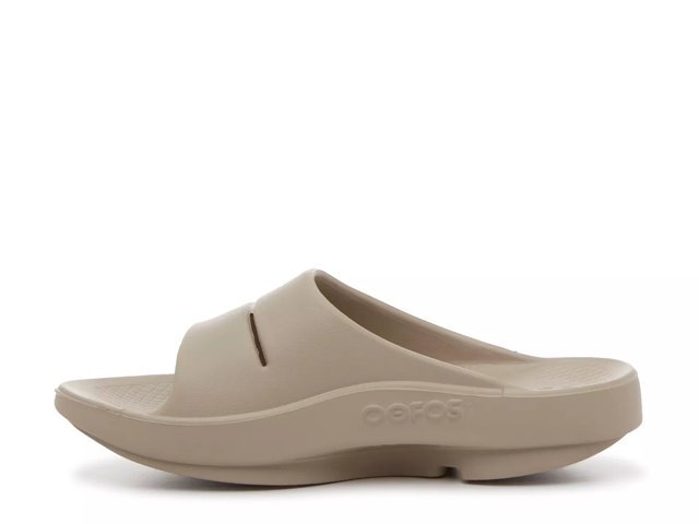 OOFOS Ooahh Slide Sandal - Women's - Free Shipping | DSW