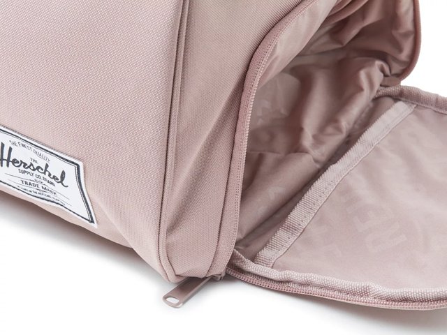 Herschel novel weekender store