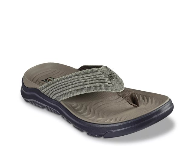 Skechers luxe foam flip flops cheap
