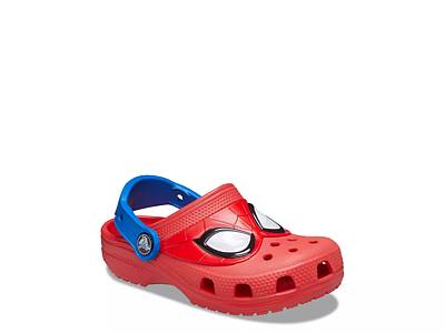 Boys on sale red crocs