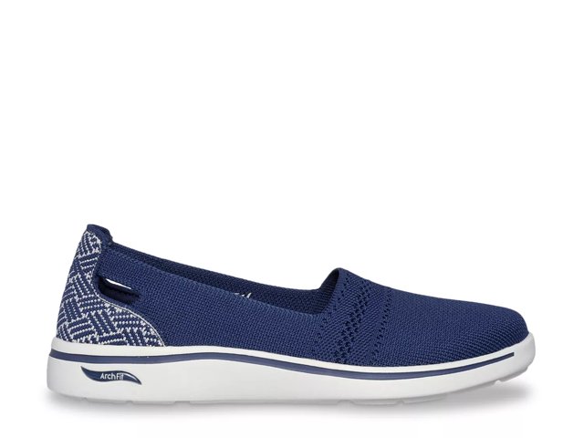 Skechers uplift clearance