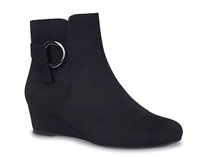 Dsw black 2025 wedge boots