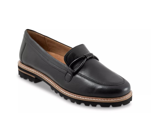 Trotters Fiora Loafer