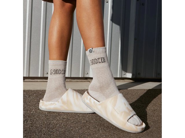 【NIKE】NIKE CALM SANDAL WOMAN Nike Calm Women's Sandals. Nike.com