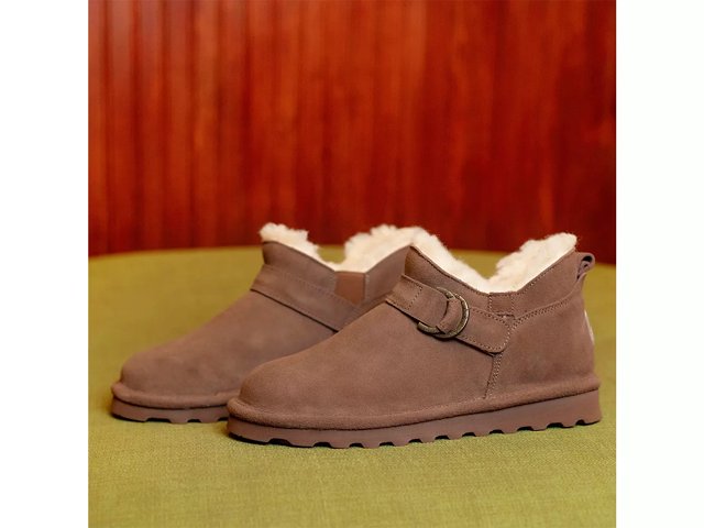 Bearpaw Shorty Buckle Snow Boot
