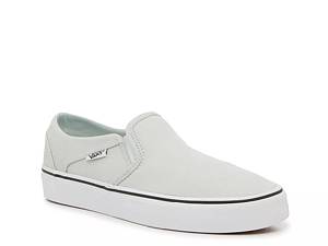 Classic Slip-On Wide Shoe