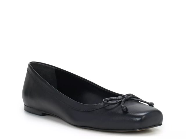 Vince camuto flats dsw best sale