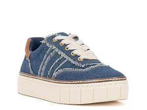 Vince camuto 2025 denim shoes