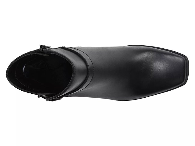 Amie naturalizer deals