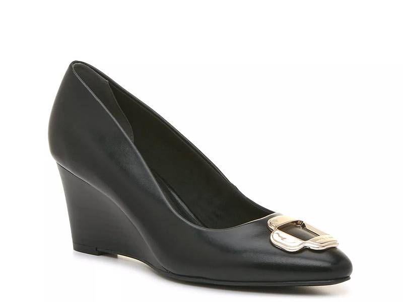 Anne klein deals wedge pump