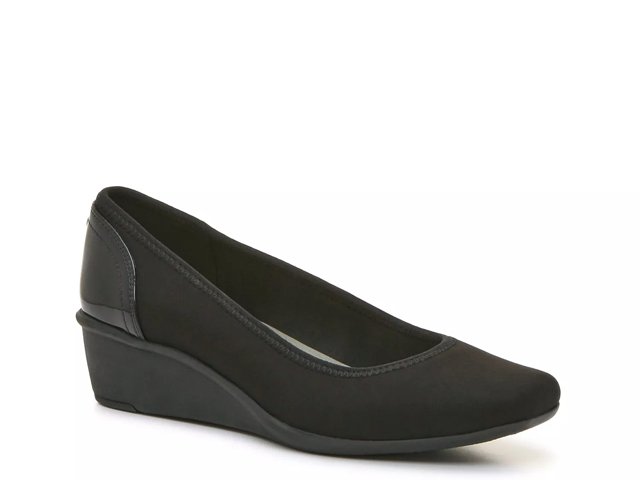 Anne klein sport touch wedge pump shop