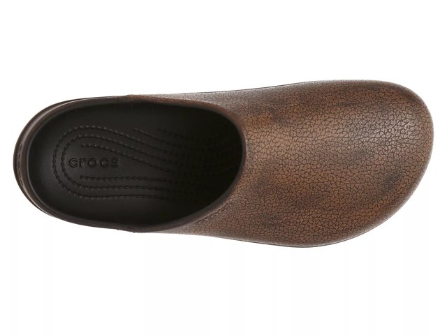 Dark brown shop crocs