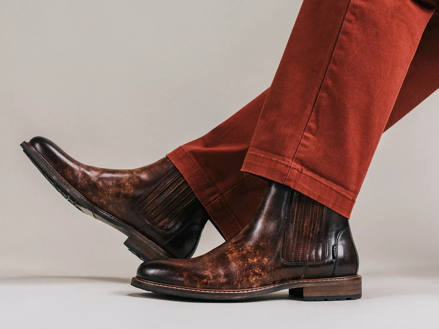 M010 Chelsea Boot