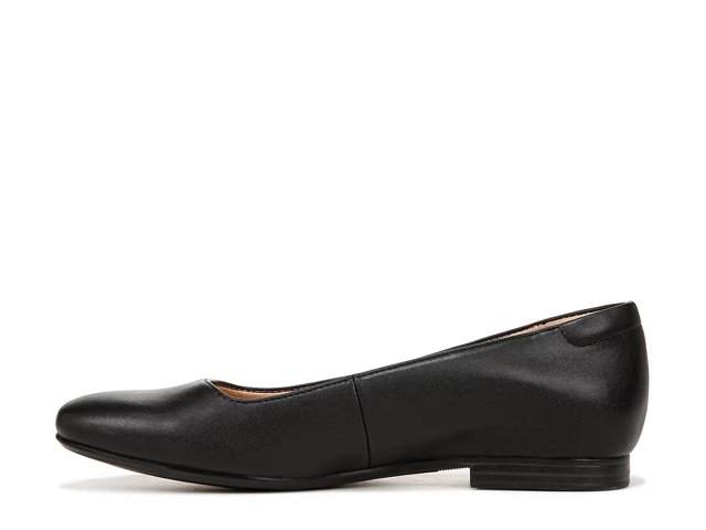 Naturalizer Kari Ballet Flat - Free Shipping | DSW