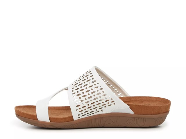 Baretraps juny store