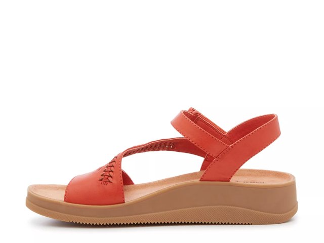 Red wedges dsw 2025