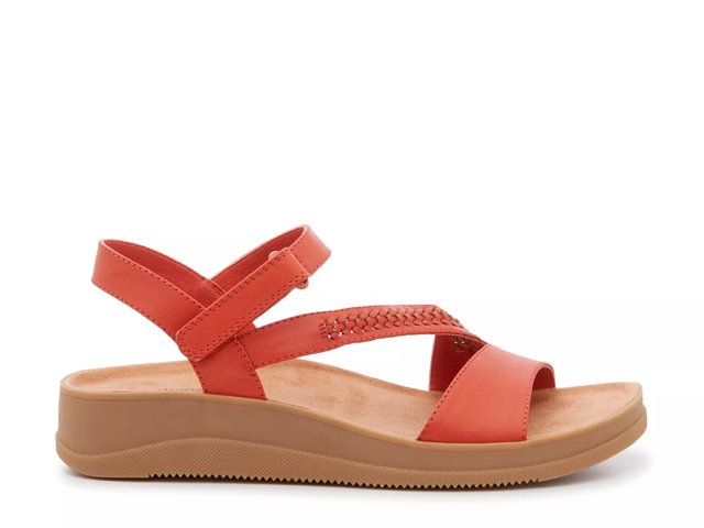 Red wedges dsw 2025