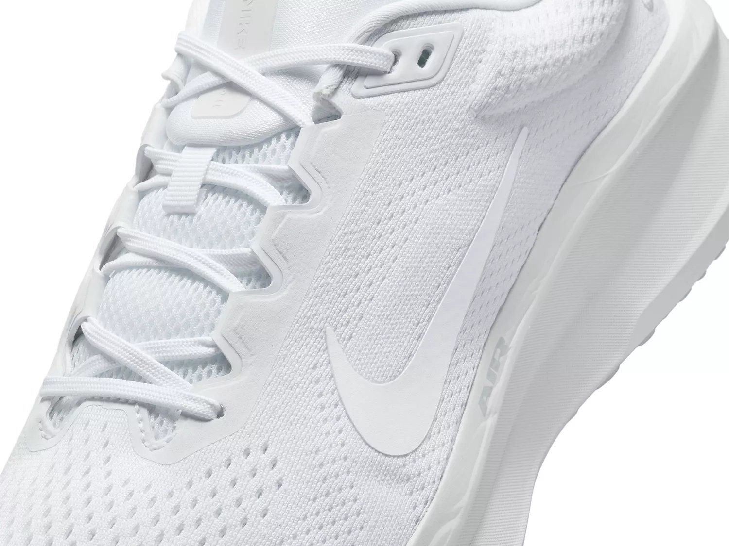 Winflo 11 Running Shoe