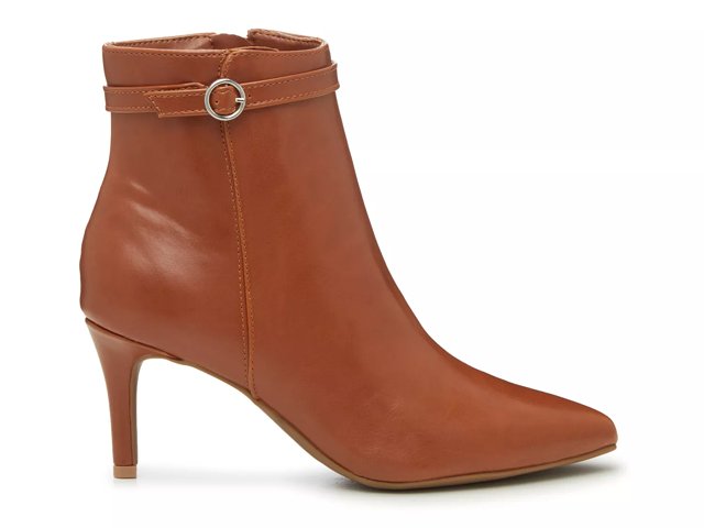 Bandolino labiste bootie 2025