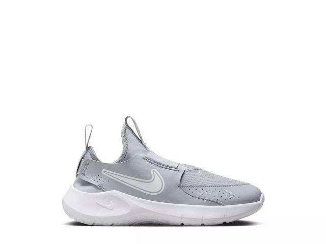 Nike flex runner size 3 deals