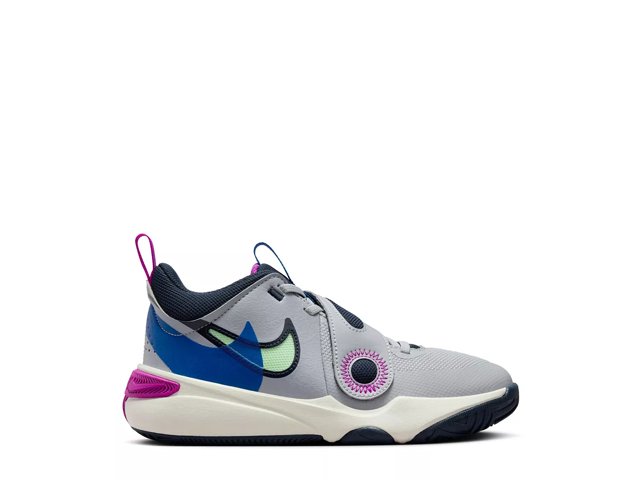 Scarpe nike team hustle hot sale