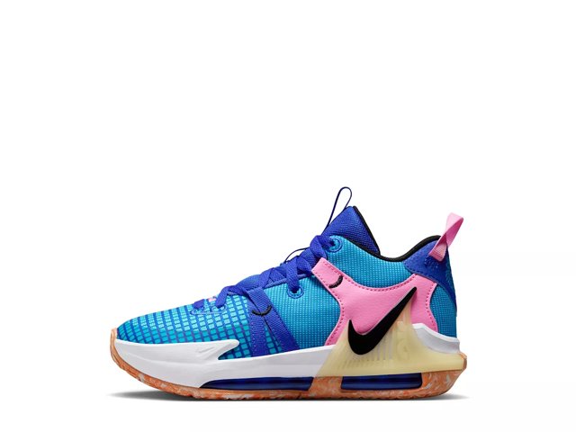 Nike Big Kids Lebron Witness 7 Basketball Shoes in Blue Hyper Royal Size 4.0