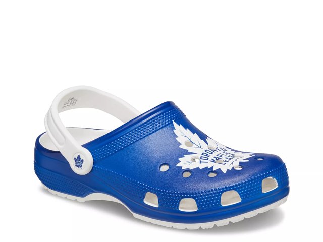 Dsw croc shoes online