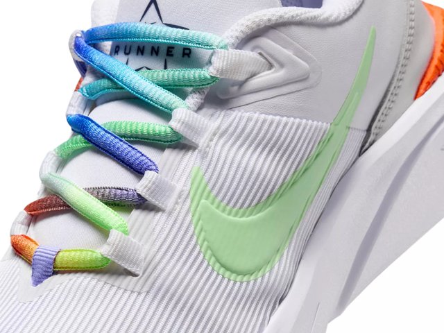 Nike free 4.0 kids green 2025