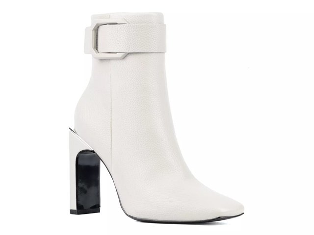 Daphne Bootie