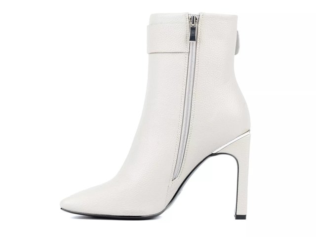 Daphne Bootie