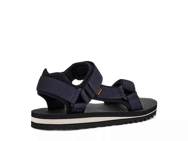 Teva universal trail hotsell black