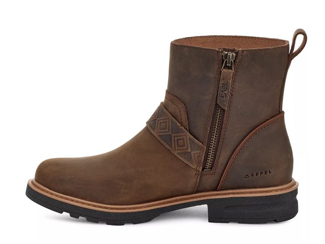 Teva wide calf boots hotsell