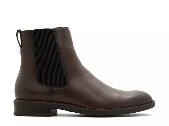 Chelsea boots in spring discount