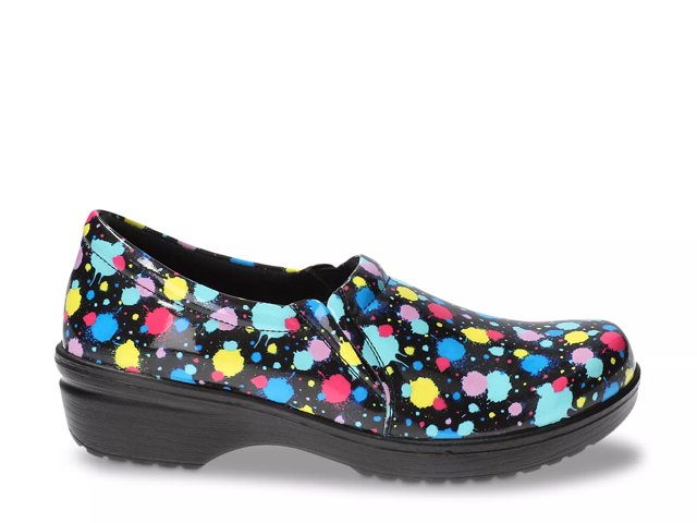 Easy street clogs clearance