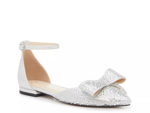 Jessica Simpson Elturo Flat
