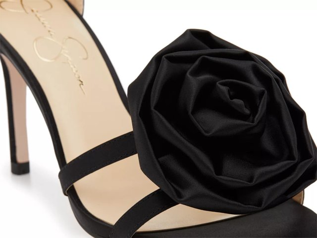 Jessica Simpson Torny Sandal