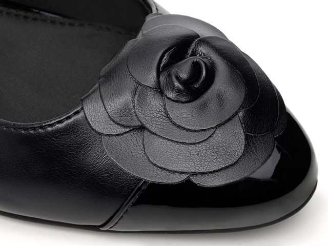 Anne klein flicka pump sale