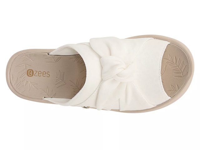 Bzees smile hotsell wedge sandal