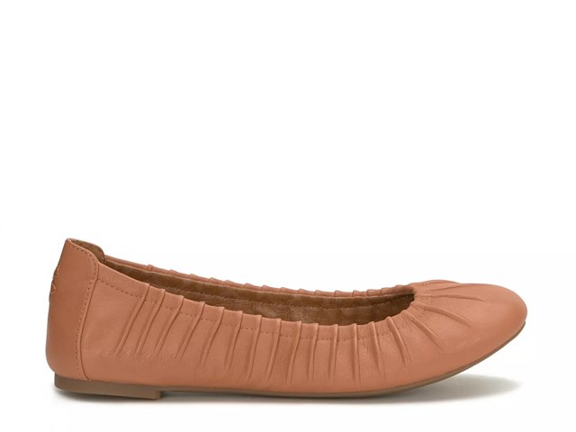 Lucky flats cheap dsw
